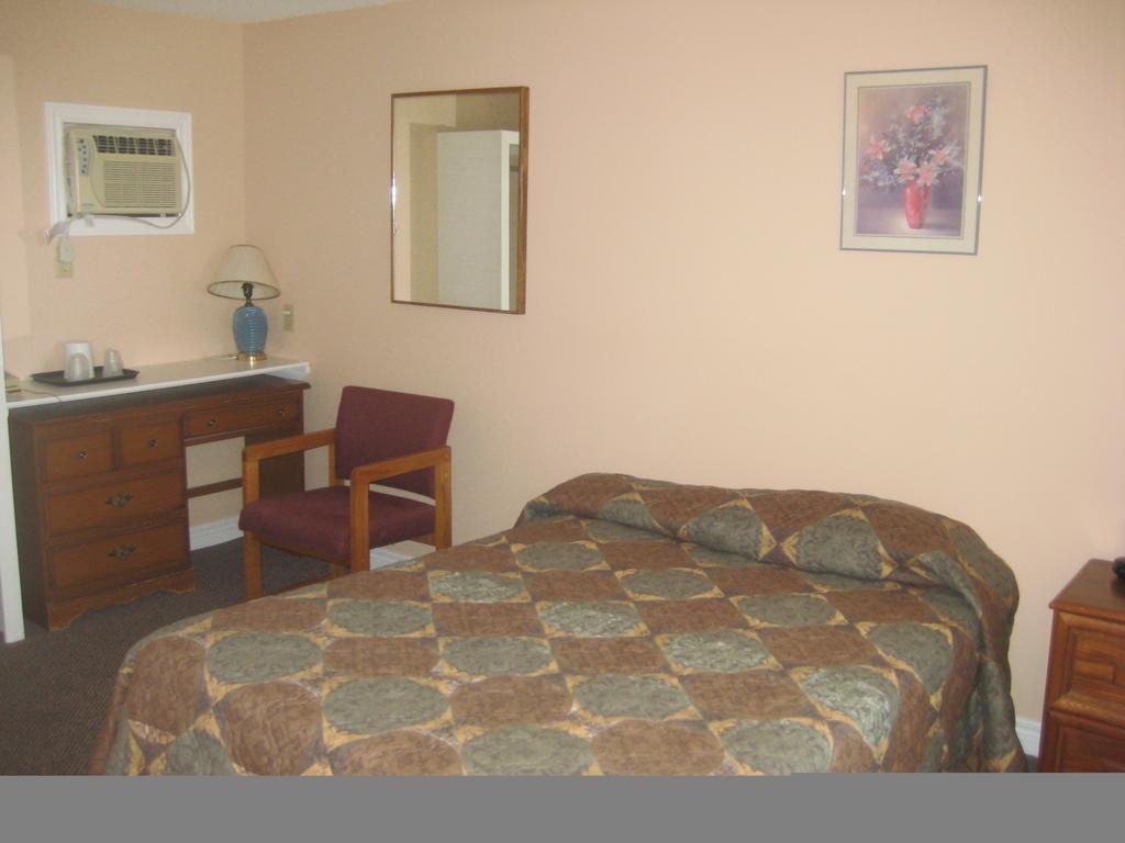 Hipwell'S Motel Fonthill Εξωτερικό φωτογραφία