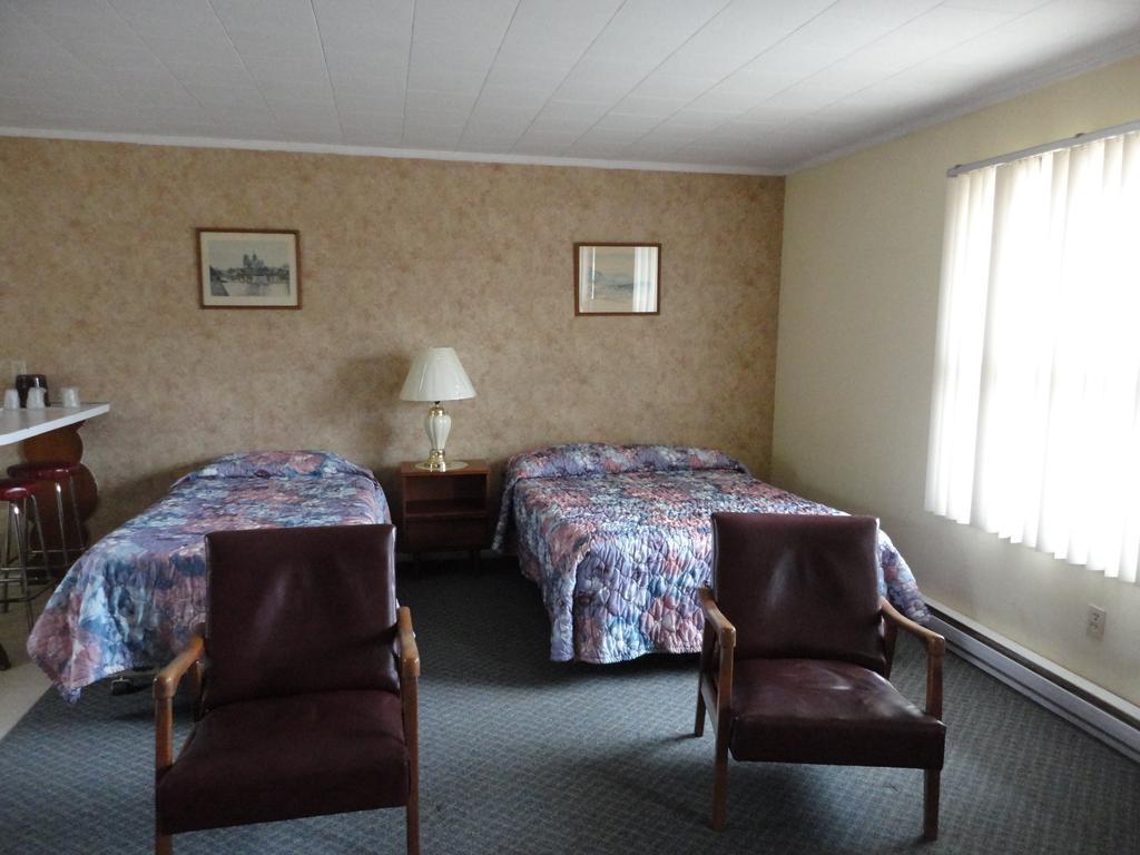 Hipwell'S Motel Fonthill Εξωτερικό φωτογραφία