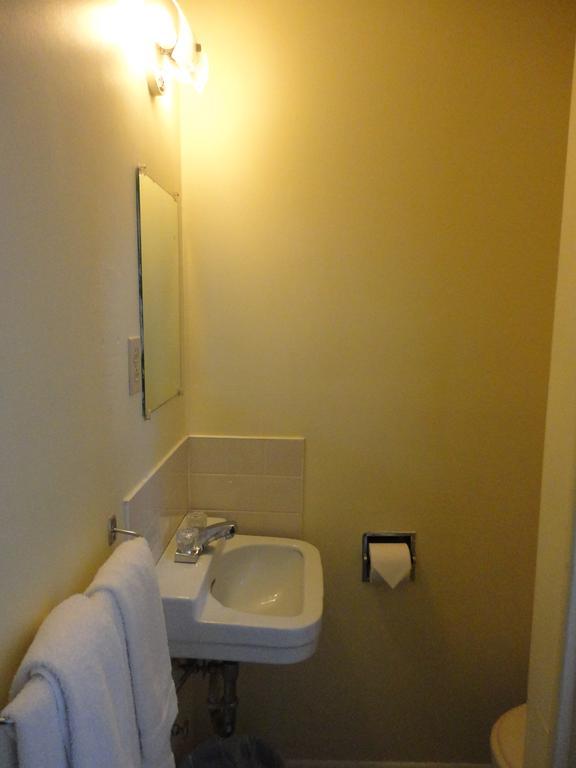 Hipwell'S Motel Fonthill Δωμάτιο φωτογραφία
