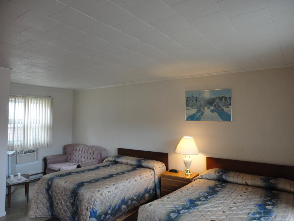 Hipwell'S Motel Fonthill Εξωτερικό φωτογραφία
