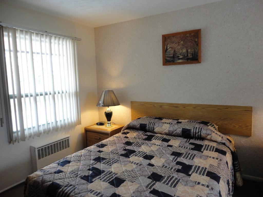 Hipwell'S Motel Fonthill Εξωτερικό φωτογραφία
